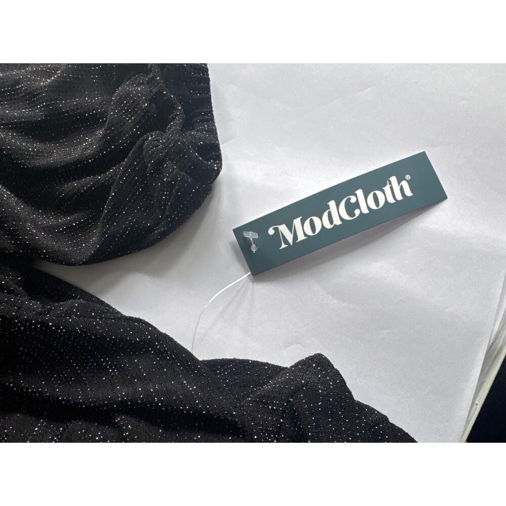 ModCloth Layered in Luminosity Black Metallic V Neck Peplum Stretch Top Sz S NWT - Picture 4 of 6
